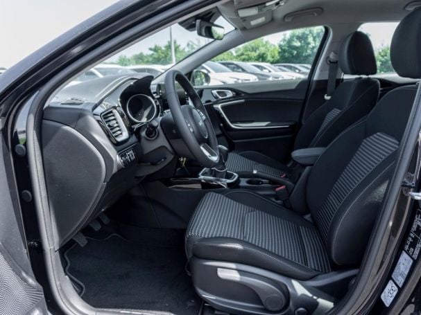 KIA Ceed 1.0T Vision Navi SpurhalteP Sitzheizung KIA Ceed 1.0T Vision Navi SpurhalteP Sitzheizung
