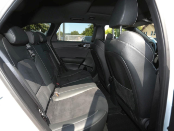 KIA Ceed 1.4 SW T-GDI GT Line Navi Kamera JBL-Sound ACC