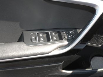 KIA Ceed 1.4 SW T-GDI GT Line Navi Kamera JBL-Sound ACC