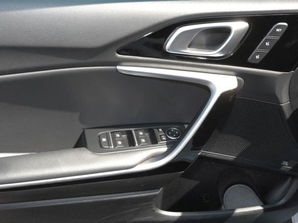 KIA Ceed 1.4 T-GDI GT Line Navi Kamera JBL-Sound ACC KIA Ceed 1.4 T-GDI GT Line Navi Kamera JBL-Sound ACC