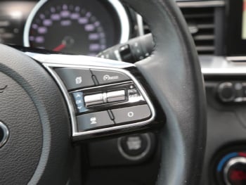 KIA Ceed 1.4 TGDI Platinum Edition  Navi Kamera JBL