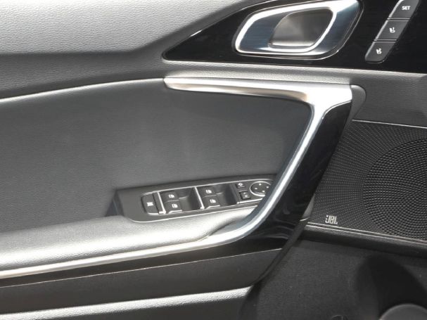 KIA Ceed 1.4 TGDI Platinum Edition Navi Kamera JBL KIA Ceed 1.4 TGDI Platinum Edition Navi Kamera JBL