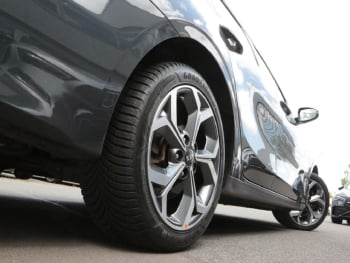 KIA Ceed 1.4 TGDI Platinum Edition  Navi Kamera JBL