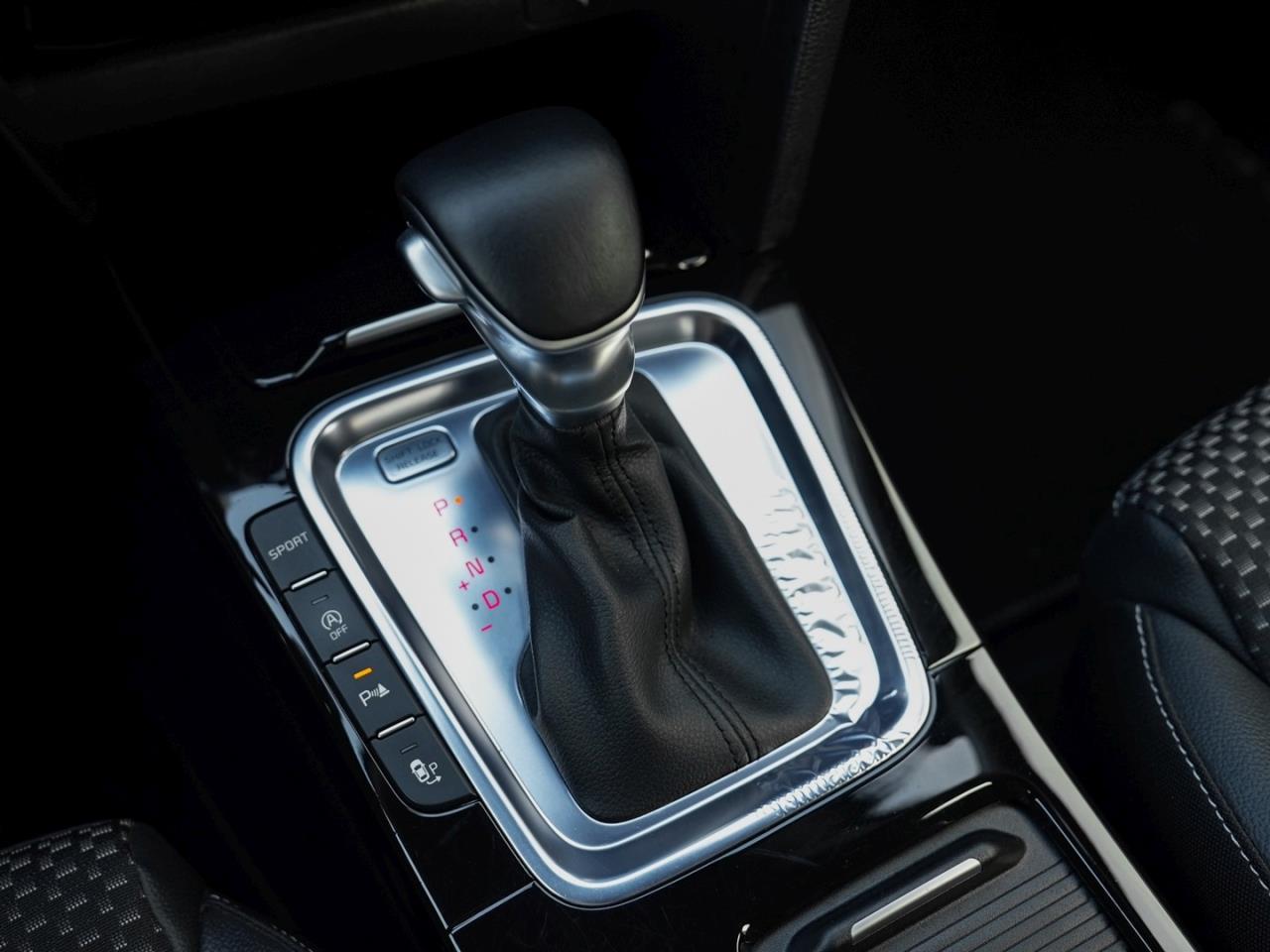 KIA Ceed 1.4 TGDI Spirit Navi Klima JBL-Sound ACC