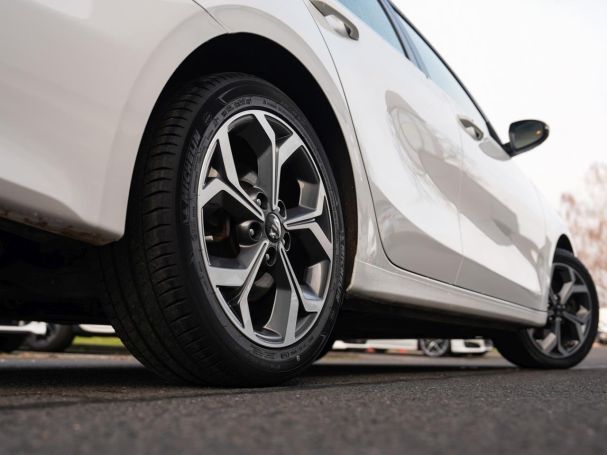 KIA Ceed 1.4 TGDI Spirit Navi Klima JBL-Sound ACC