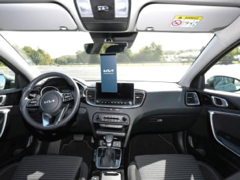 KIA Ceed 1.5 SW T-GDI Vision ACC PDC Kamera DynLi