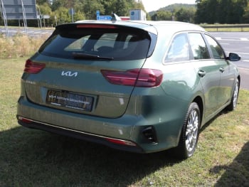 KIA Ceed 1.5 SW T-GDI Vision ACC PDC Kamera DynLi
