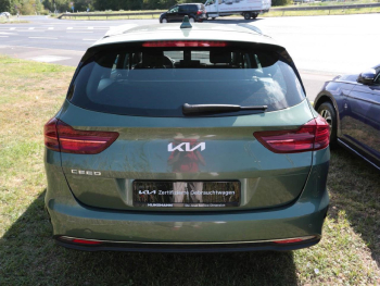 KIA Ceed 1.5 SW T-GDI Vision ACC PDC Kamera DynLi
