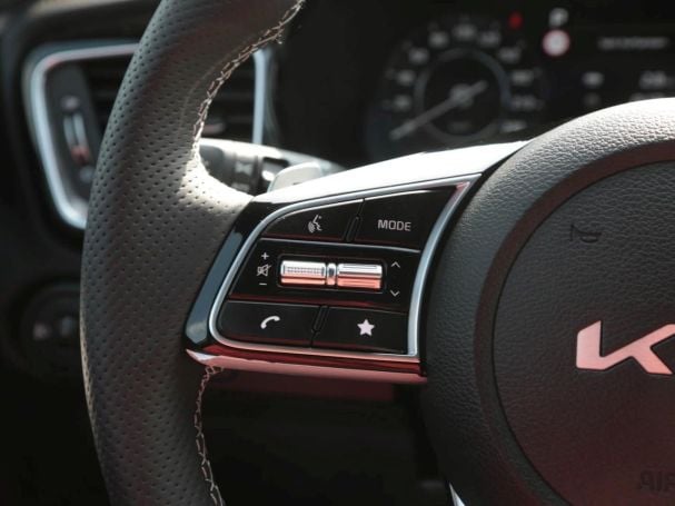 KIA Ceed 1.5T DCT GT-Line Navi Kamera JBL-Sound ACC KIA Ceed 1.5T DCT GT-Line Navi Kamera JBL-Sound ACC