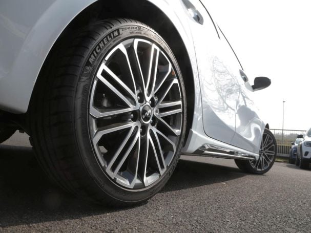 KIA Ceed 1.5T DCT GT-Line Navi Kamera JBL-Sound ACC KIA Ceed 1.5T DCT GT-Line Navi Kamera JBL-Sound ACC