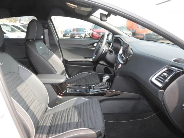 KIA Ceed 1.5T DCT GT-Line Navi Kamera JBL-Sound ACC KIA Ceed 1.5T DCT GT-Line Navi Kamera JBL-Sound ACC