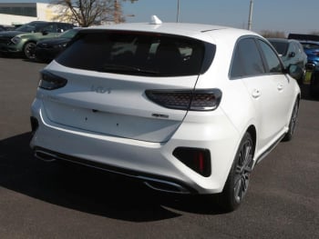 KIA Ceed 1.5T DCT GT-Line Navi Kamera Lenkradhzg JBL