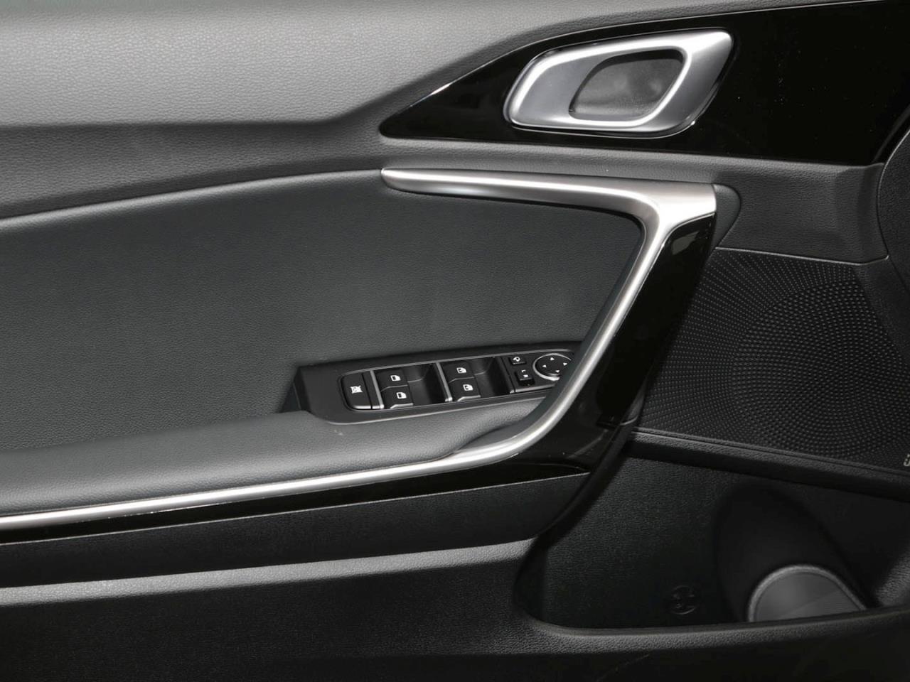 KIA Ceed 1.5T DCT GT-Line Navi Kamera Privacy JBL