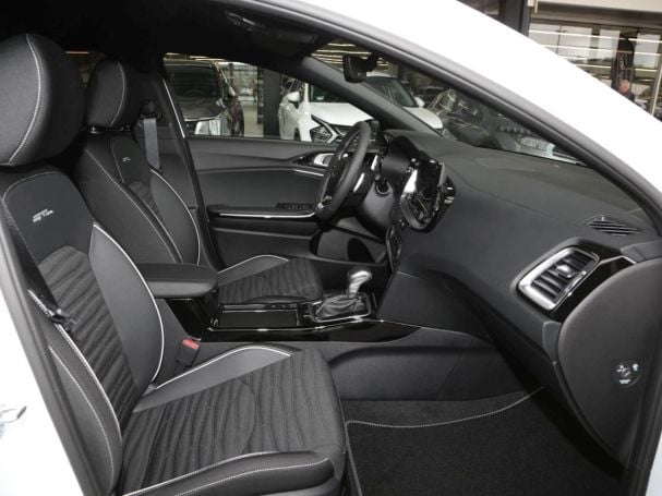 KIA Ceed 1.5T DCT GT Line Navi Kamera Privacy JBL KIA Ceed 1.5T DCT GT Line Navi Kamera Privacy JBL
