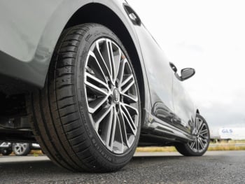 KIA Ceed 1.5T DCT GT Line Navi Kamera Privacy JBL