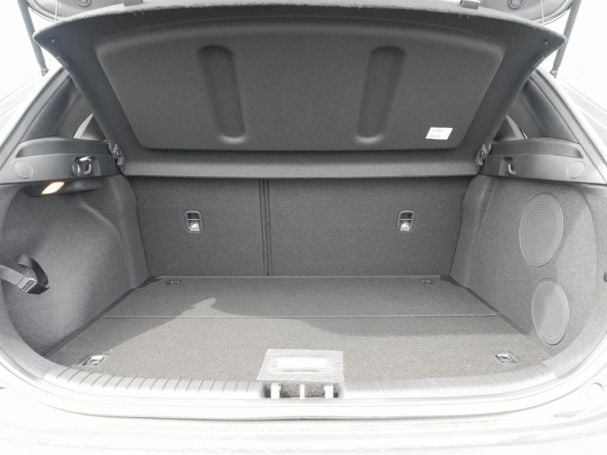 KIA Ceed 1.5T DCT GT Line Navi Kamera Privacy JBL KIA Ceed 1.5T DCT GT Line Navi Kamera Privacy JBL