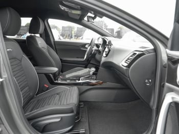KIA Ceed 1.5T DCT GT Line Navi Kamera Privacy JBL