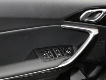 KIA Ceed 1.5T DCT GT Line Navi Kamera Privacy JBL