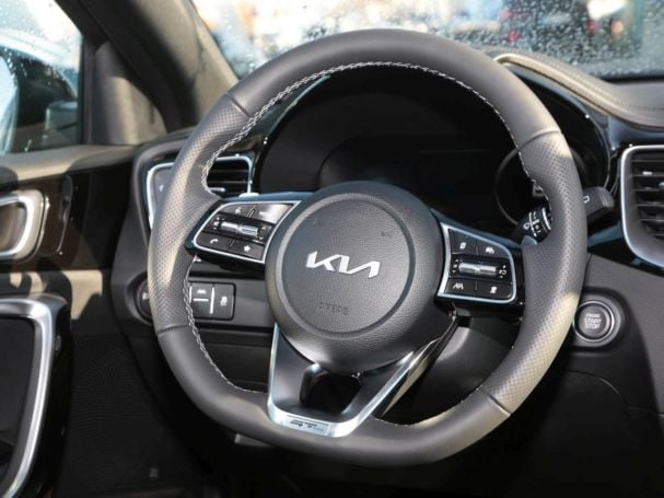 KIA Ceed 1.5T DCT GT-Line Navi Kamera ACC KIA Ceed 1.5T DCT GT-Line Navi Kamera ACC