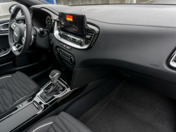 KIA Ceed 1.5T DCT GT-Line Navi Kamera Lenkradhzg JBL