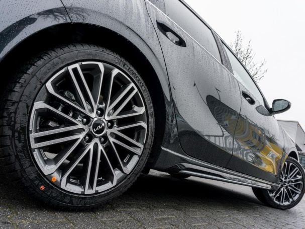 KIA Ceed 1.5T DCT GT-Line Navi Kamera Lenkradhzg JBL KIA Ceed 1.5T DCT GT-Line Navi Kamera Lenkradhzg JBL