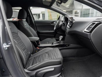KIA Ceed 1.5T DCT GT-Line Navi Kamera Lenkradhzg JBL
