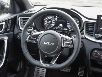 KIA Ceed 1.5T DCT GT-Line Navi Kamera JBL-Sound ACC