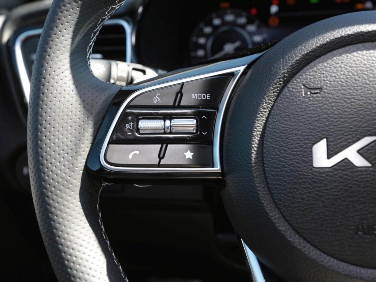 KIA Ceed 1.5T DCT GT-Line Navi JBL Kamera Privacy