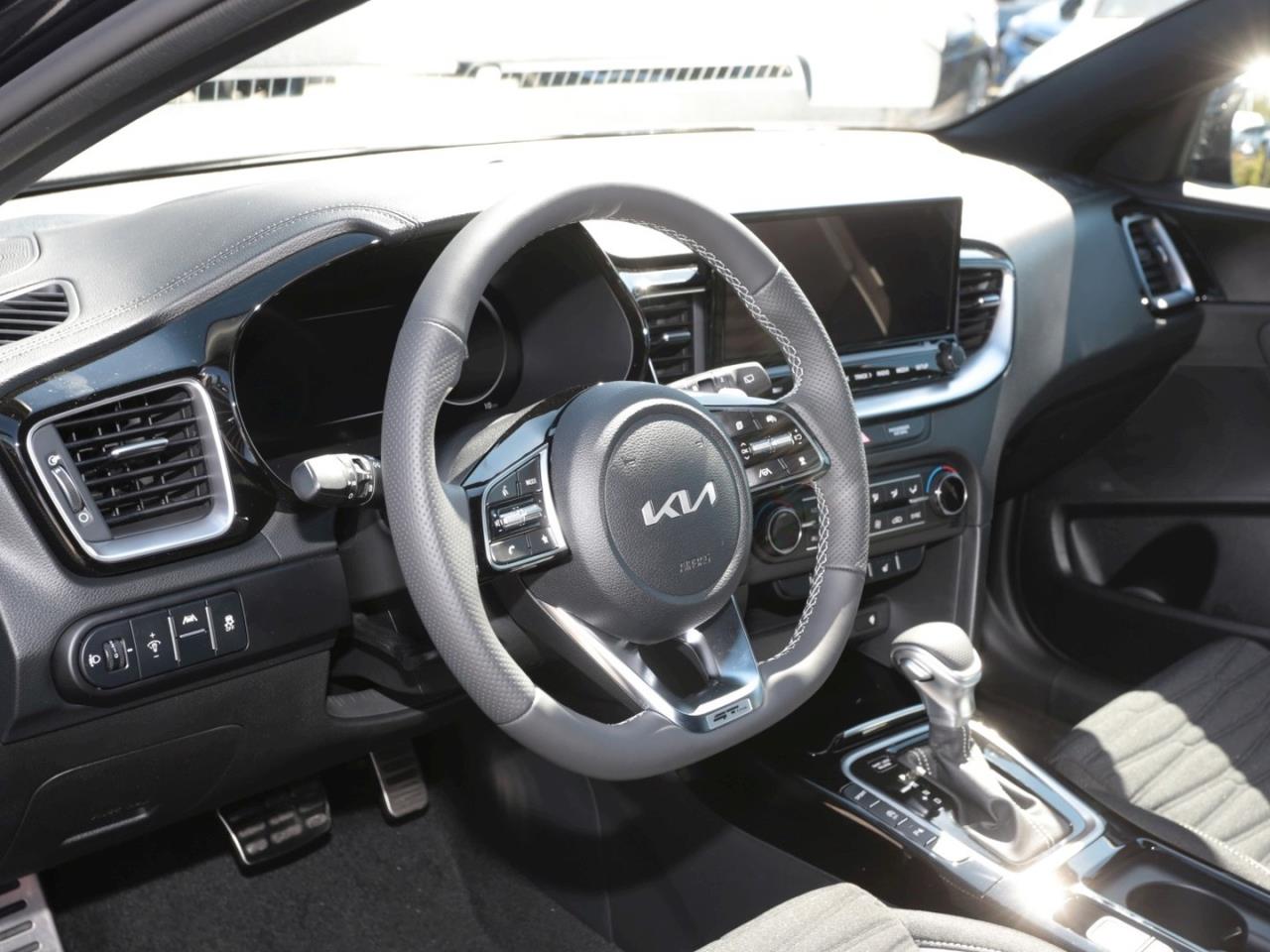 KIA Ceed 1.5T DCT GT-Line Navi JBL Kamera Privacy