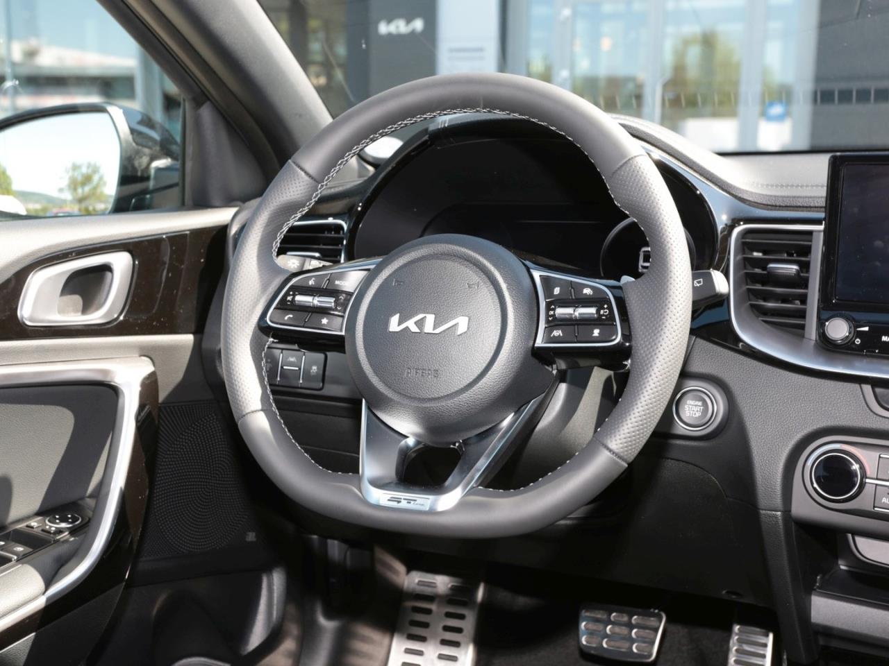 KIA Ceed 1.5T DCT GT-Line Navi JBL Kamera Privacy