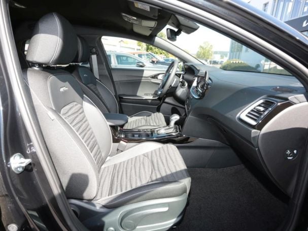 KIA Ceed 1.5T DCT GT-Line Navi JBL Kamera Privacy KIA Ceed 1.5T DCT GT-Line Navi JBL Kamera Privacy