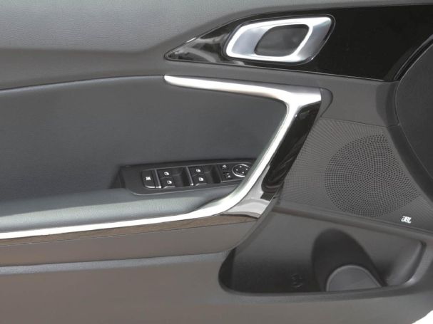 KIA Ceed 1.5T DCT Spirit Navi JBL-Sound ACC Totwinkel KIA Ceed 1.5T DCT Spirit Navi JBL-Sound ACC Totwinkel