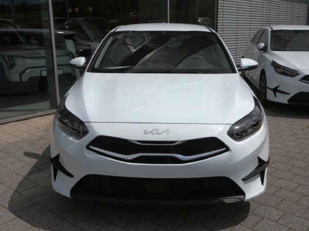 KIA Ceed 1.5T DCT Spirit Navi JBL-Sound ACC Totwinkel KIA Ceed 1.5T DCT Spirit Navi JBL-Sound ACC Totwinkel