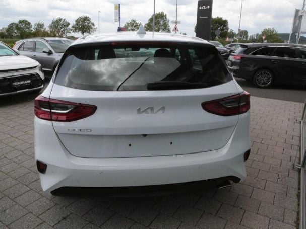 KIA Ceed 1.5T DCT Spirit Navi JBL-Sound ACC Totwinkel KIA Ceed 1.5T DCT Spirit Navi JBL-Sound ACC Totwinkel