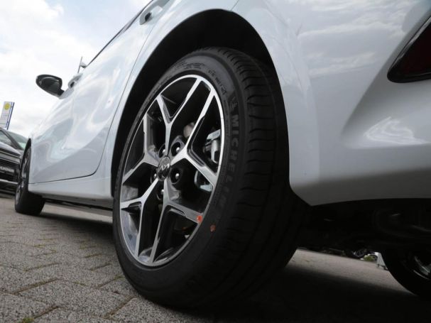 KIA Ceed 1.5T DCT Spirit Navi JBL-Sound ACC Totwinkel KIA Ceed 1.5T DCT Spirit Navi JBL-Sound ACC Totwinkel