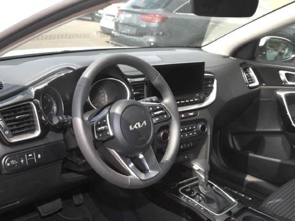 KIA Ceed 1.5T DCT Spirit Navi JBL-Sound ACC Totwinkel KIA Ceed 1.5T DCT Spirit Navi JBL-Sound ACC Totwinkel