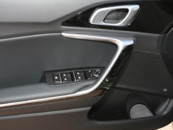 KIA Ceed 1.5T DCT Spirit Navi Kamera JBL-Sound ACC