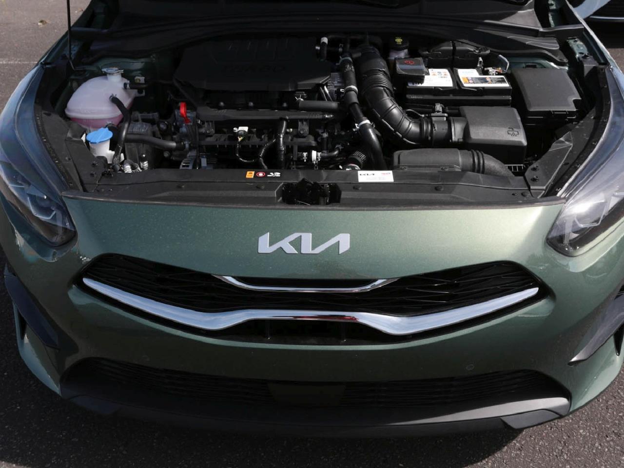 KIA Ceed 1.5T DCT Spirit Navi Kamera JBL-Sound ACC