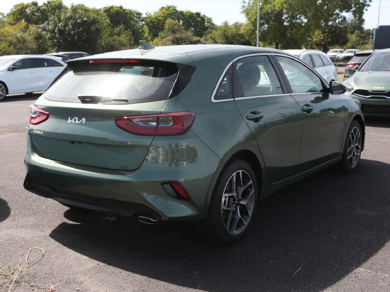 KIA Ceed 1.5T DCT Spirit Navi Kamera JBL-Sound ACC