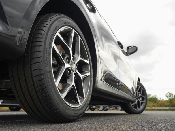 KIA Ceed 1.5T DCT Spirit Navi Kamera JBL-Sound ACC