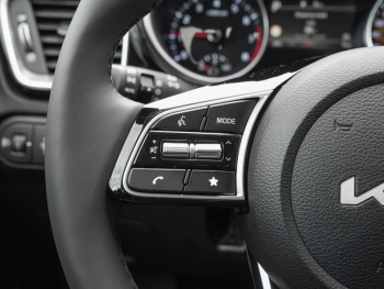 KIA Ceed 1.5T DCT Spirit Navi Kamera JBL-Sound ACC