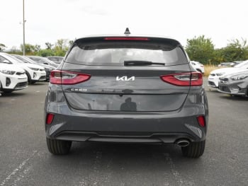 KIA Ceed 1.5T DCT Spirit Navi Kamera JBL-Sound ACC