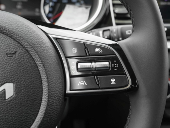 KIA Ceed 1.5T DCT Spirit Navi Kamera JBL Sound ACC