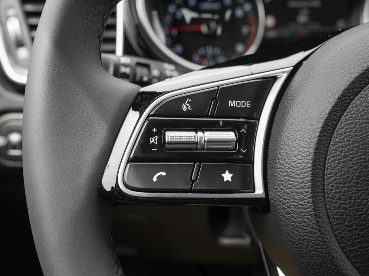 KIA Ceed 1.5T DCT Spirit Navi Kamera JBL Sound ACC