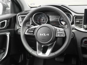 KIA Ceed 1.5T DCT Spirit Navi Kamera JBL Sound ACC