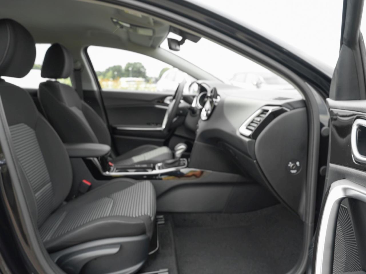 KIA Ceed 1.5T DCT Spirit Navi Kamera JBL Sound ACC