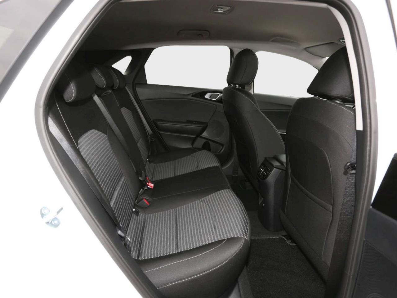 KIA Ceed 1.5T DCT Ultimate Edition Navi Kamera JBL