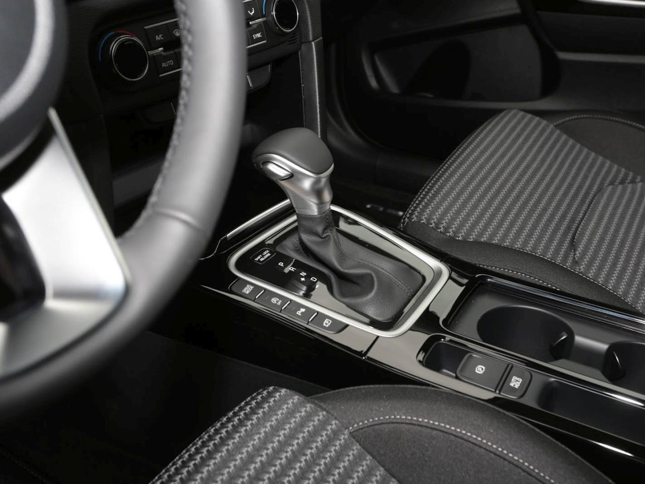 KIA Ceed 1.5T DCT Ultimate Edition Navi Kamera JBL