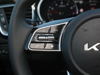 KIA Ceed 1.5T DCT Ultimate Edition Navi Kamera JBL