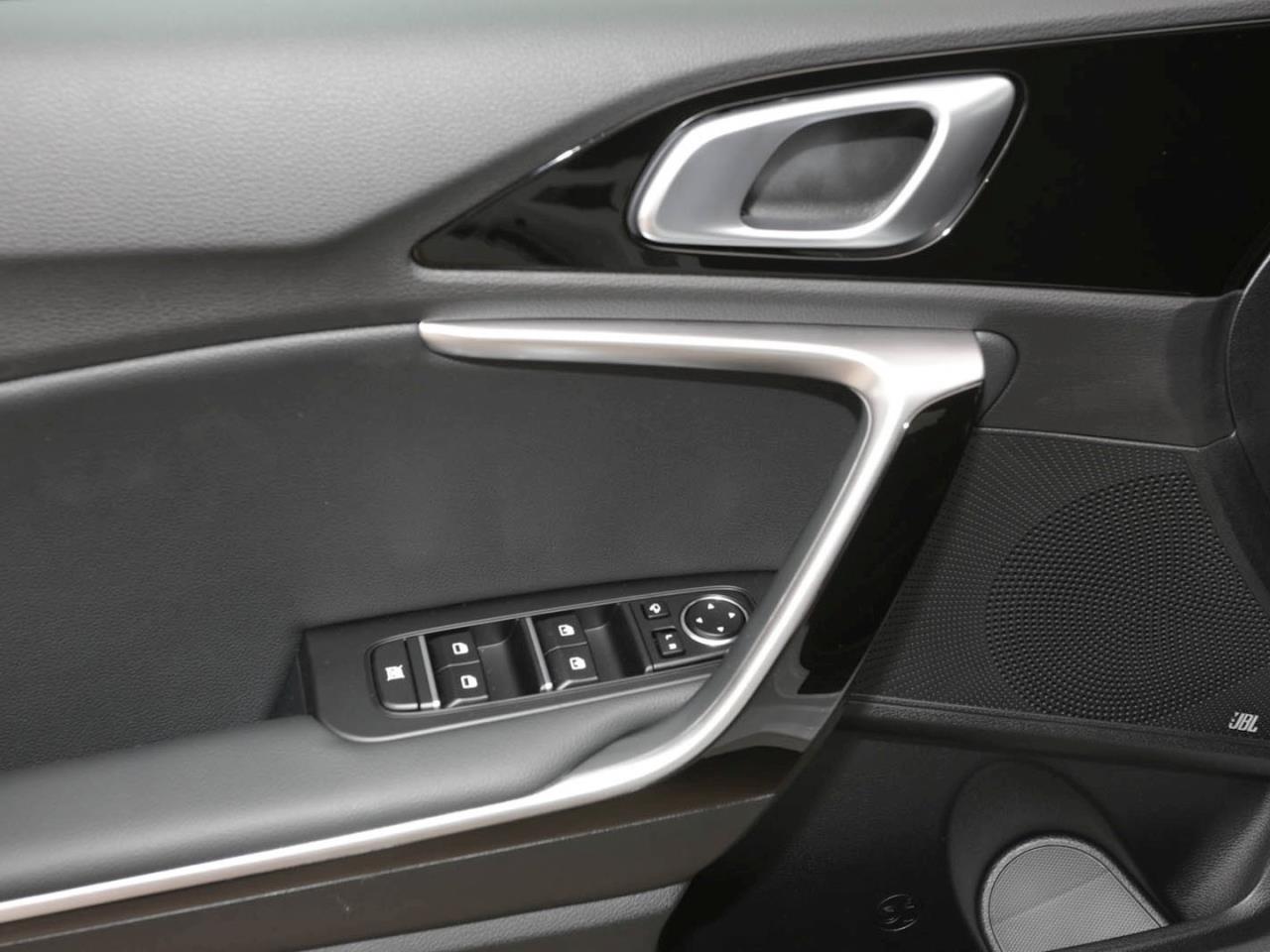 KIA Ceed 1.5T DCT Ultimate Edition Navi Kamera JBL